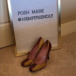 Alligator print BCBG Maxazria Heels